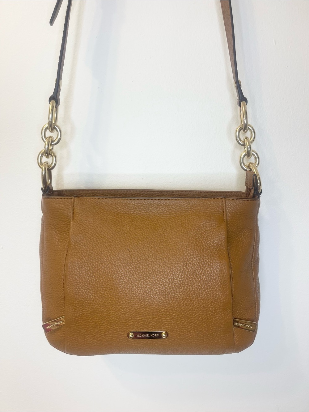 Michael Kors Crosby Pebbled Leather Medium Messenger Bag - Picture 1 of 15